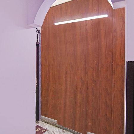 Flagship Hotel Decent Stay Near Pvr Vikaspuri Delhi Ню Делхи Екстериор снимка